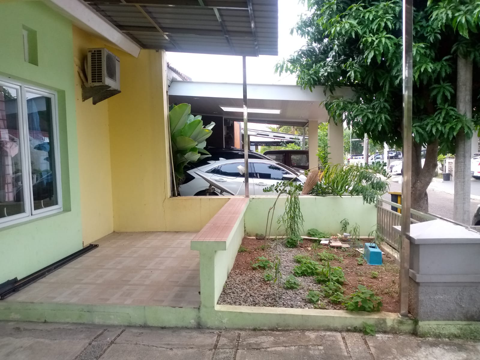 Rumah Dijual di Cluster Riviera Deltamas